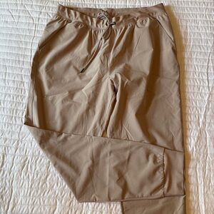 Under Armour heatgear light weight joggers